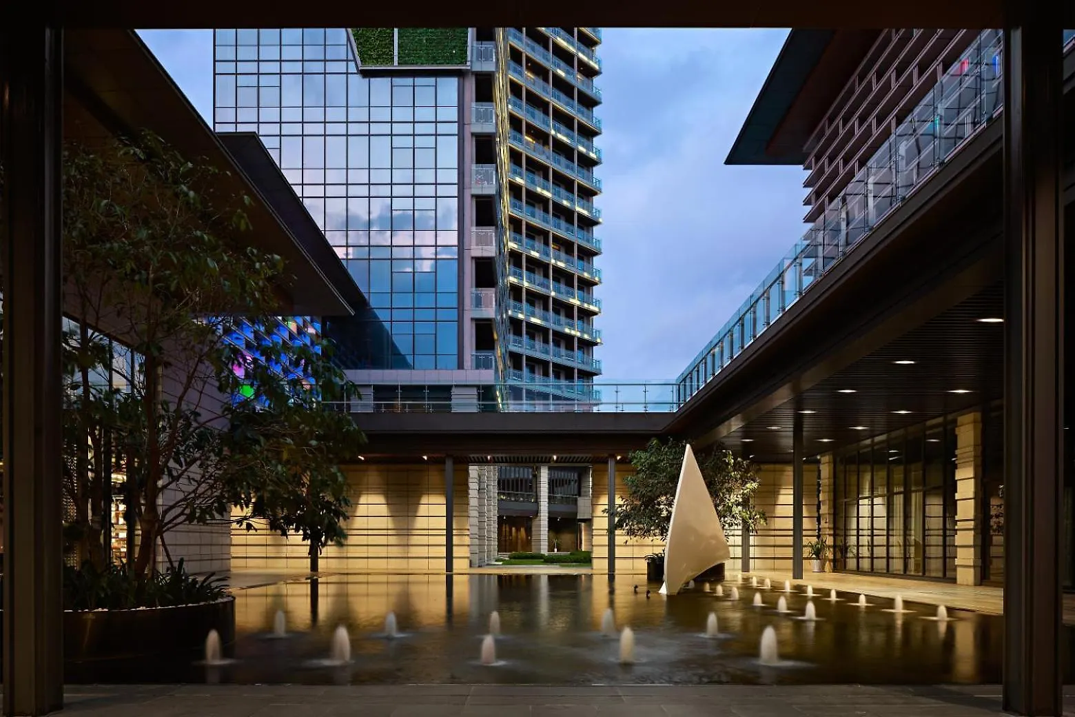 Prince Times Hotel سيهانوكفيل 5*,