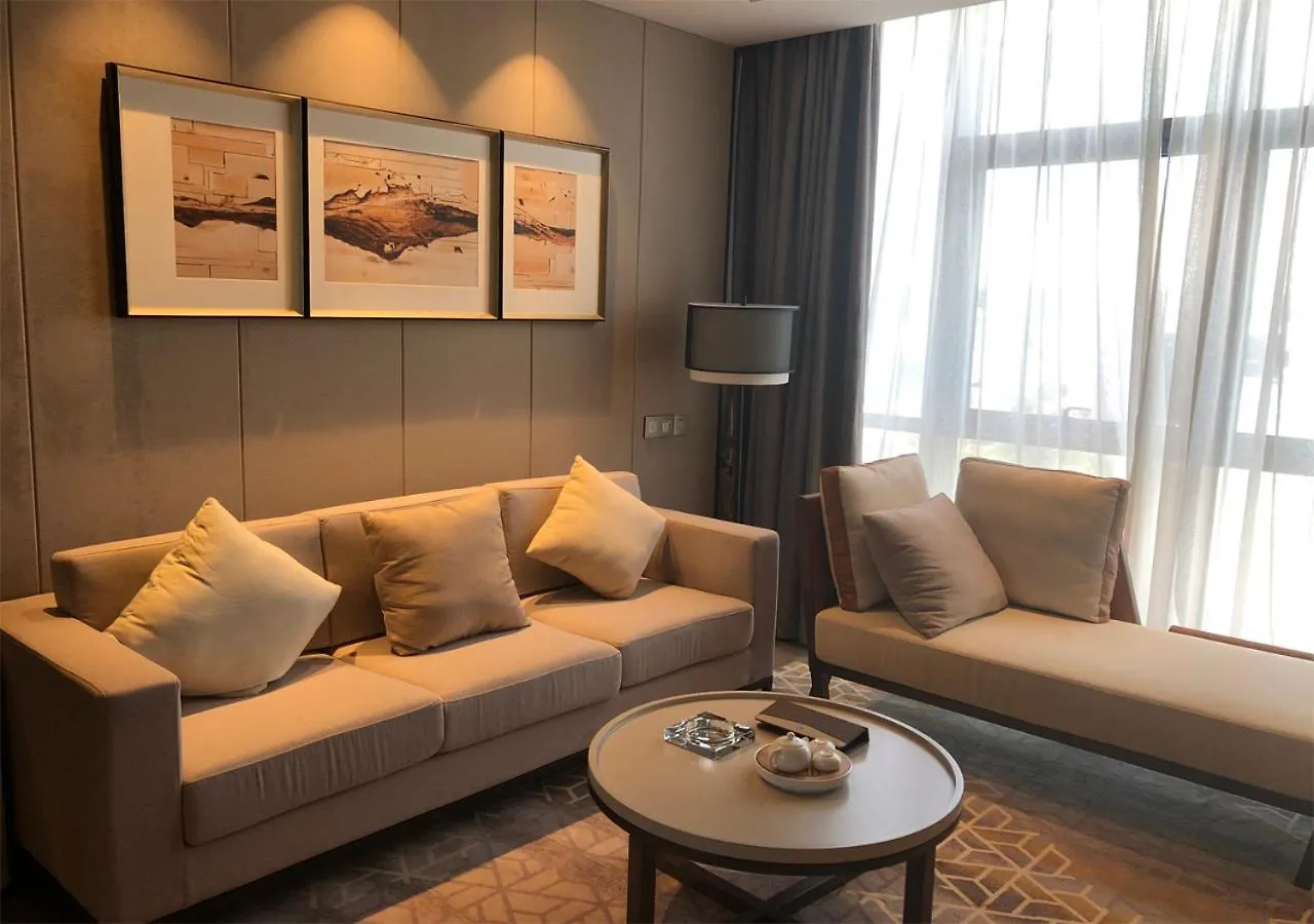 Prince Times Hotel سيهانوكفيل