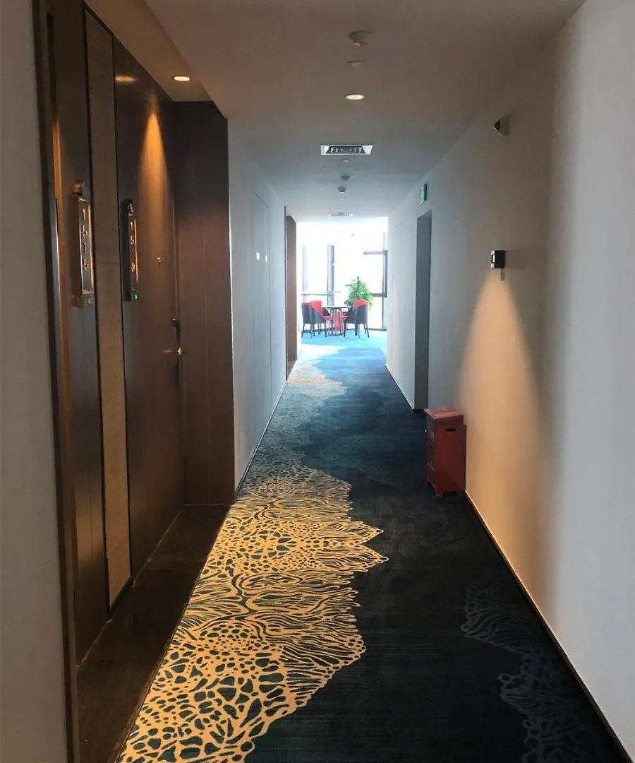 Prince Times Hotel سيهانوكفيل